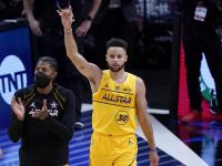 NG28娱乐-包含多伦多猛龙训练开放日，赛前内部沟通引欢呼，全明星赛在即，阵容厚度经受考验的词条