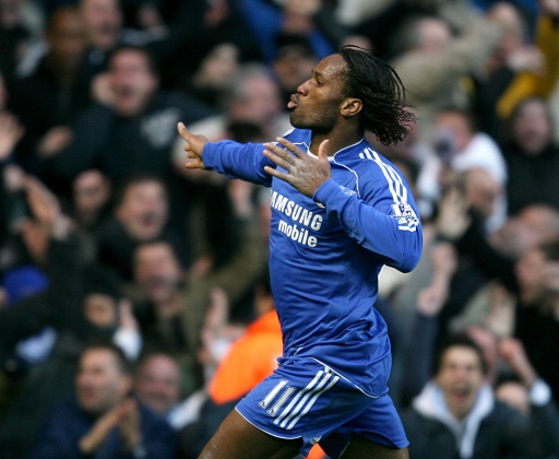 关于德罗巴在曼联比赛中战术调整,战术调整引发热议!的信息 关于德罗巴在曼联比赛中战术调整,战术调整引发热议!的信息