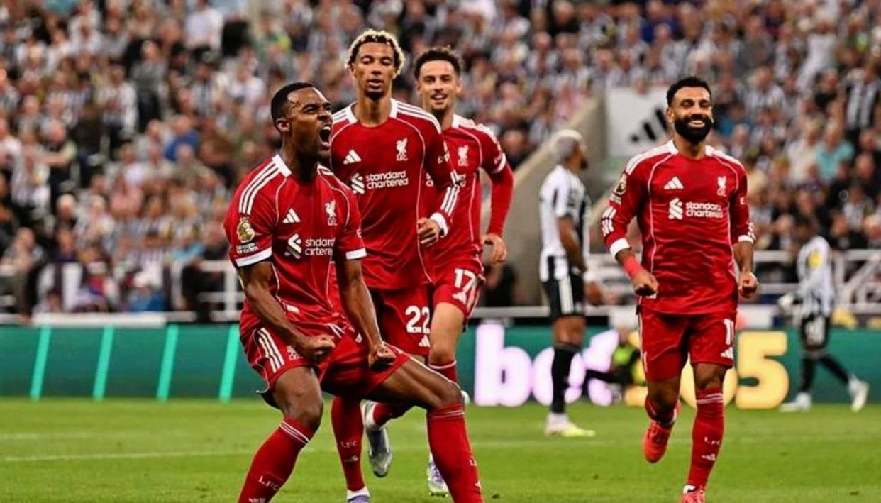 关于凯恩连续十场比赛得分超过高光表现，勇士挑战极限！的信息